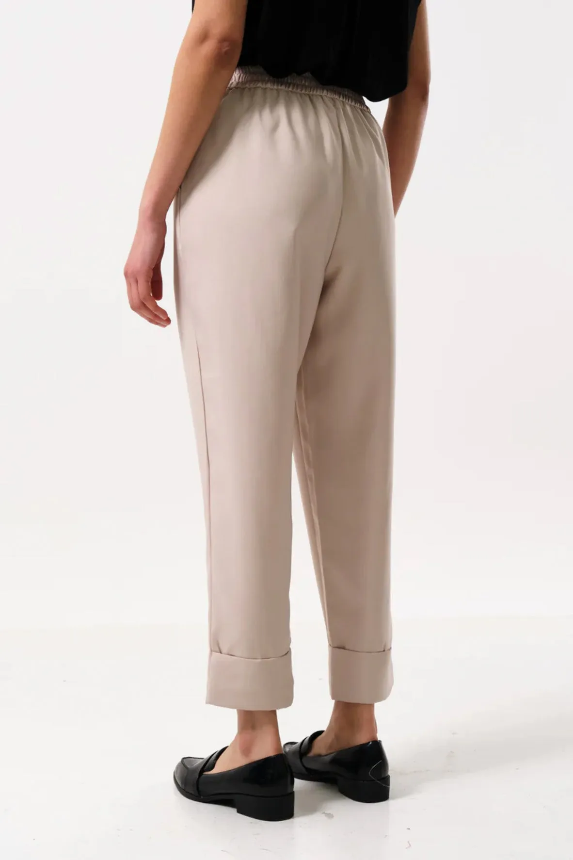 Bayeux - Satin Back Crepe In Camel