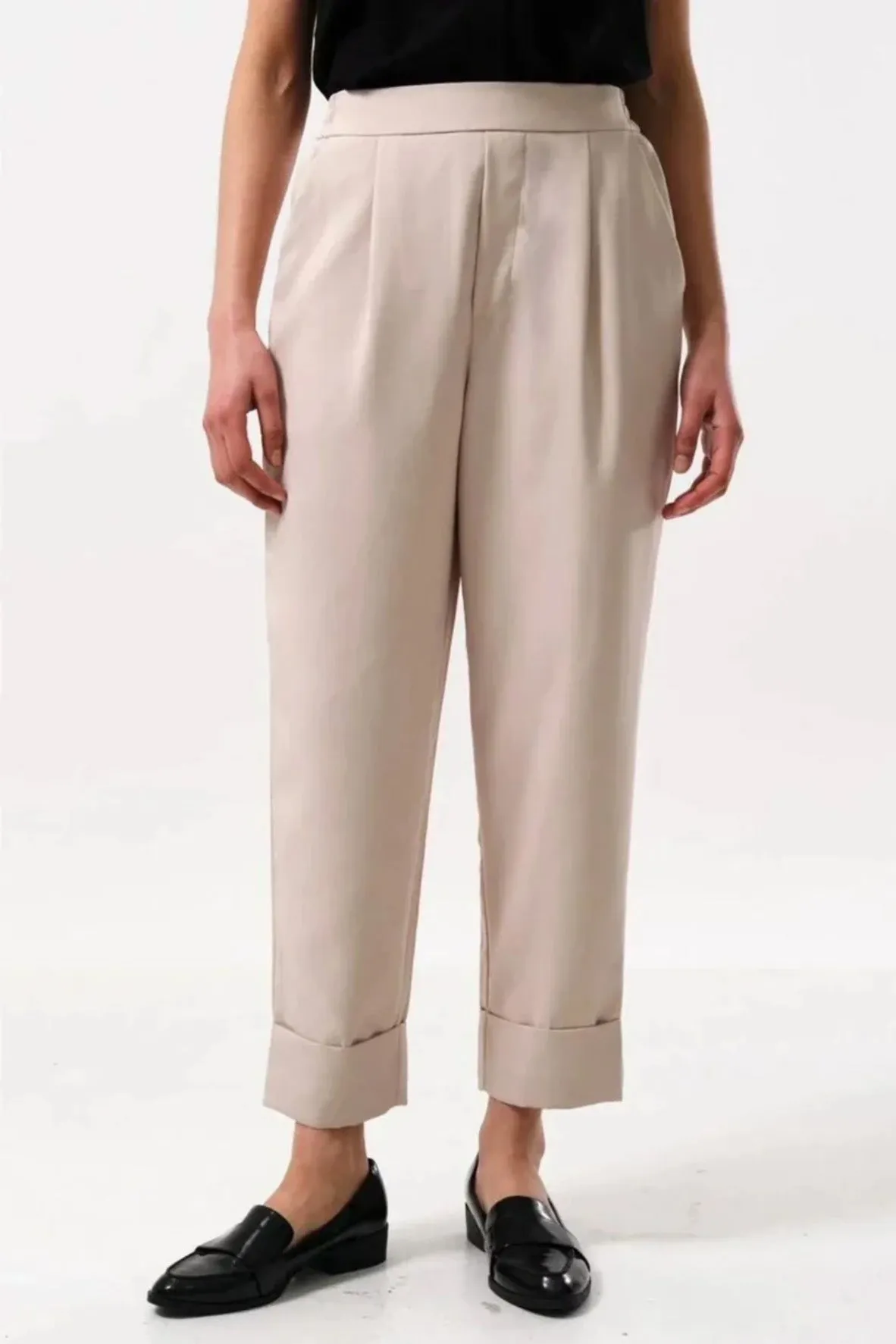 Bayeux - Satin Back Crepe In Camel
